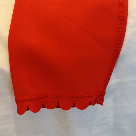 IVL Collective scalloped red leggings (10) and sports bra (8)set. No flaws - Picture 5 of 13